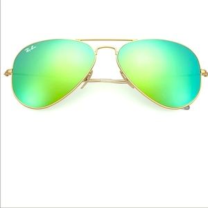 Green ray ban women’s aviators.